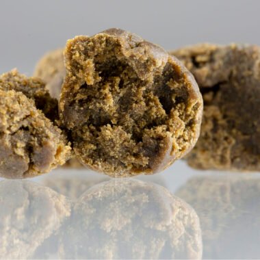 What is Whole Melt Extract? Effects, Benefits, Real vs Fake & How to Identify Quality